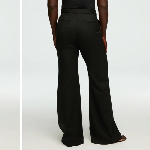 Elegant Black Women's Trousers - Picture 3 of 7